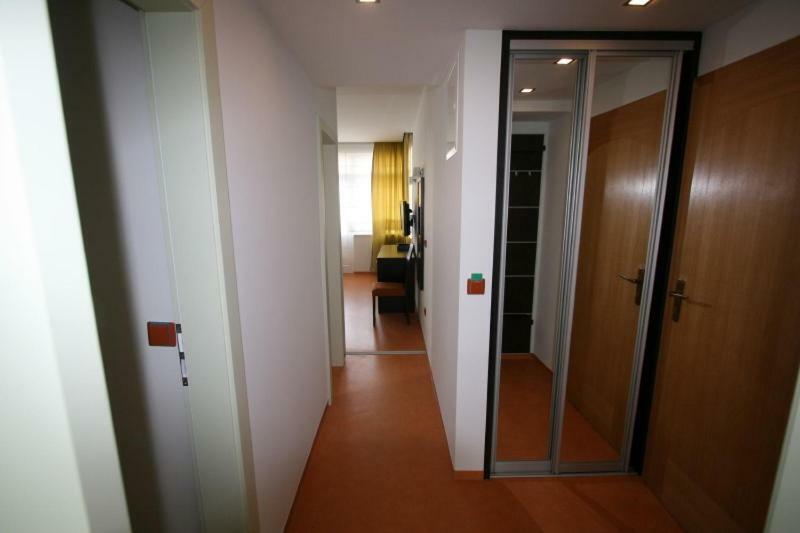 Hotel Krystal Luhačovice Buitenkant foto