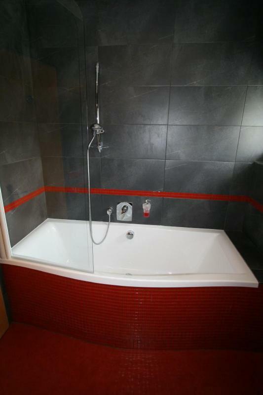Hotel Krystal Luhačovice Buitenkant foto