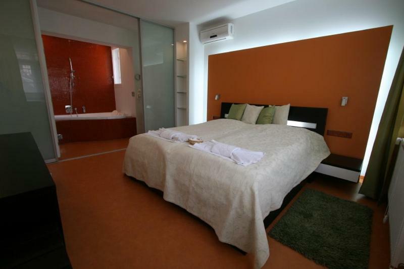 Hotel Krystal Luhačovice Buitenkant foto